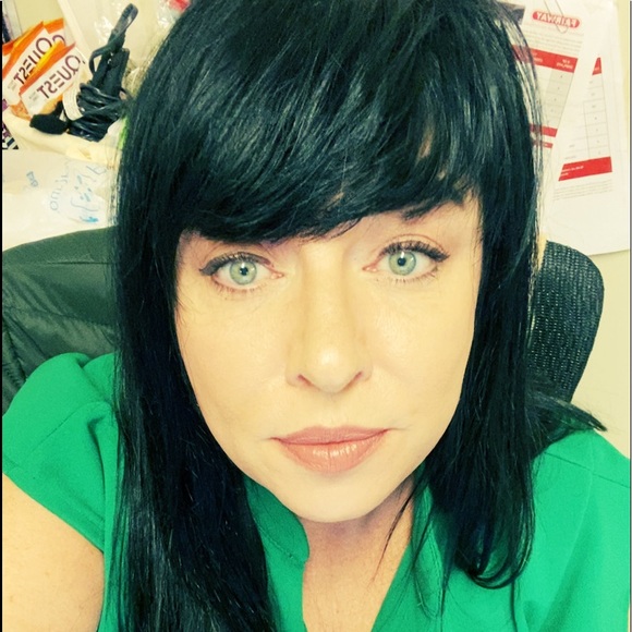 Meet the Posher Other - Meet your Posher, Dana